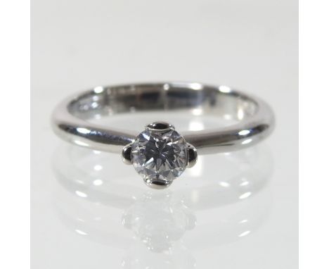 A modern platinum and diamond single stone ring, 0.4 carats, size L/M, boxed