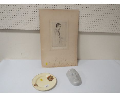 A pen and ink portrait of Edward VIII and an unusual face plaque and a plate (3)