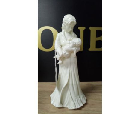 ROYAL WORCESTER FIGURE ' SWEET DREAMS '