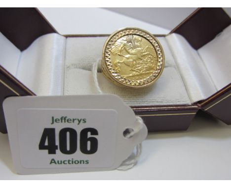 HALF SOVEREIGN RING, 1915 half sovereign in a 9ct gold mount 7.9 grams, size 0