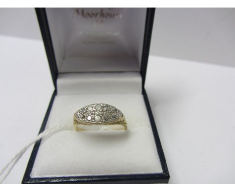 DIAMOND RING, antique 18ct yellow gold ring, set a plaque of diamonds size O