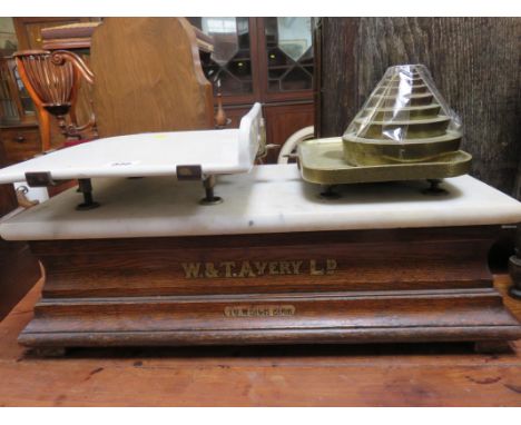 SHOP SCALES, marble topped oak based shop scales by Avery with ceramic dish and graduated weights