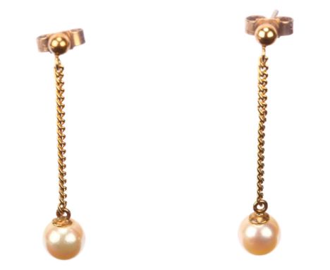 9ct Gold & Cultured Pearl Earrings with Screw Back Fittings (655P)