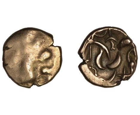 British Iron Age, CORIELTAUVI, Uninscribed series, Stater, South Ferriby Phallic type, trace of wreath design, rev. disjointe