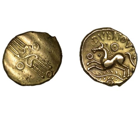British Iron Age, TRINOVANTES, Dubnovellaunus (5 BC - AD 10), Stater, class 2b, two crescents back-to-back across wreath patt