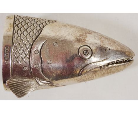 Novelty silver stirrup cup, well modelled as a Salmon head, by R. Comyns, London 1992, H11.3cm, approx. weight 7.9oz.   Condi