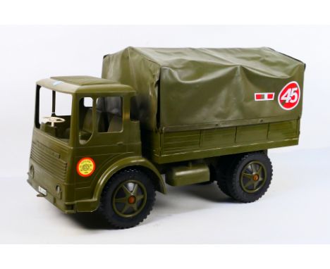 Sharna Toys - Leyland Truck. An original vintage 1970's Sharna Toys made loose 1/6 scale Action Man Leyland truck / covered w