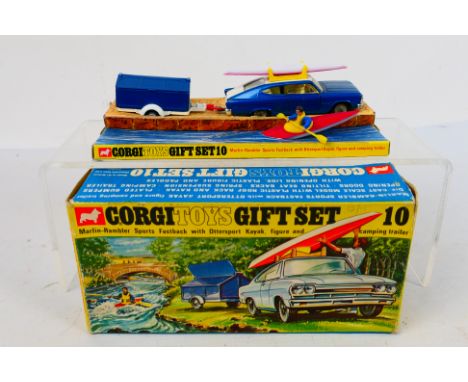 Corgi Toys - A boxed Corgi Toys Gift Set 10 'Marlin Rambler Set'. The set comes with blue and white Rambler with yellow roof 