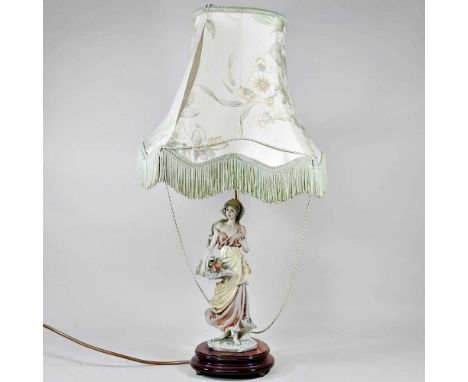 A Guiseppe Armani Florence table lamp and shade