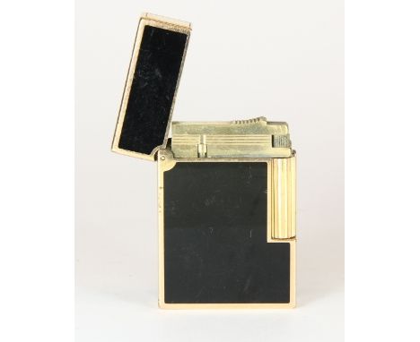A black enamelled DuPont lighter