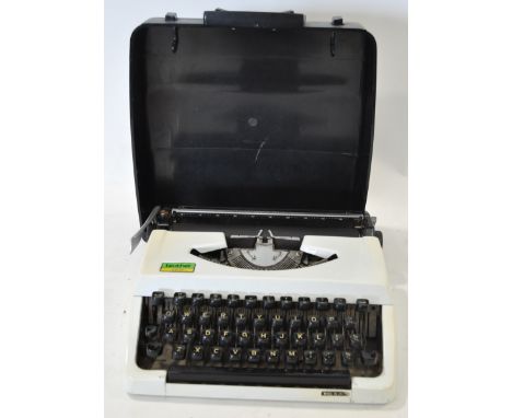 A Brother 100 manual typewriter