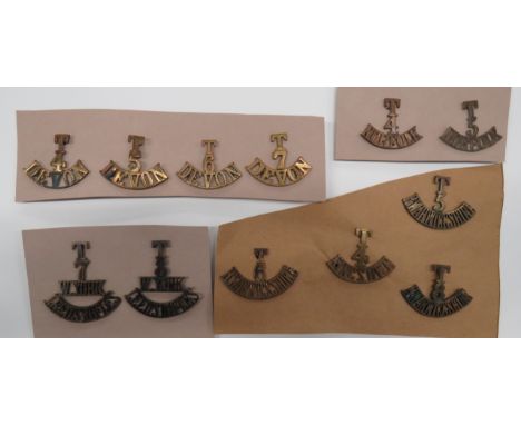 Good Selection of Territorial Shoulder Titlesbrass examples consist T 7 W York. Leeds Rifles (blackened) ... T8 W. York.  Lee