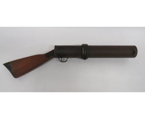 American WW2 Pattern Ship To Ship Signalling Guntubular steel, front shroud.  Lever for operating the light aperture.  Rear t