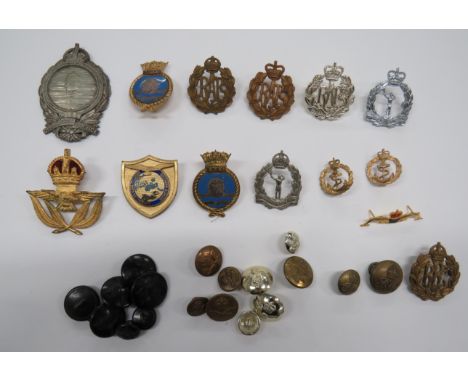 Selection of RAF and Naval Badgescap badges include KC gilt RAF Warrant Officer ... KC brass RAF ... QC brass RAF ... QC anod