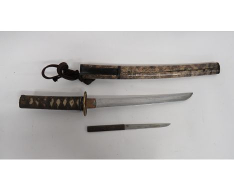 Japanese Tanto Small Sword11 inch, single edged blade.  Gilt copper lined habaki.  Short, unsigned tang.  Steel, floral decor