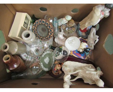A box of assorted collectables, glass and ceramics including musical alarm clock, Babycham glasses, Wedgwood, vintage stonewa