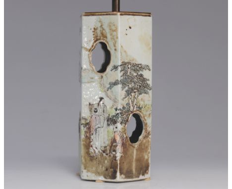 qianjiang cai porcelain vase decorated with characters - Weight: 1.70 kg - Shipping available - Region: Chine - Sizes: H 280 