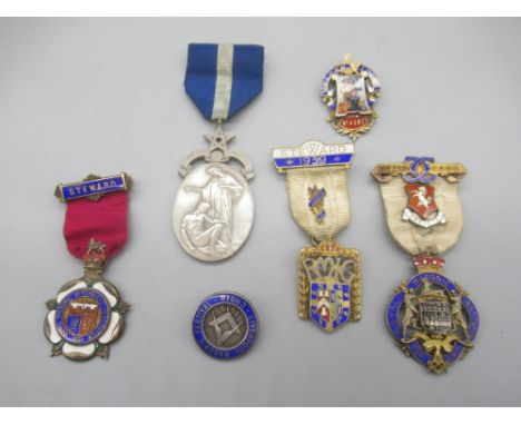 Hallmarked Sterling silver gilt and enamel Independent Order of Rechabites medal, and a collection of similar silver badges a