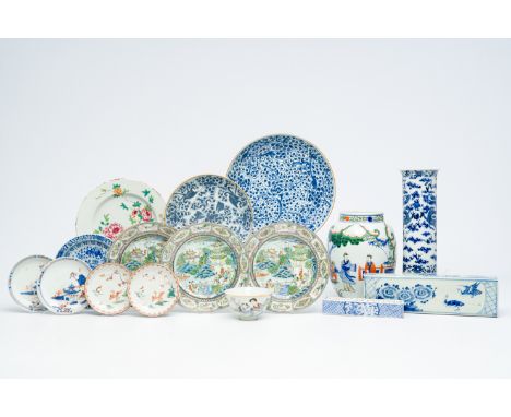 A varied collection of Chinese blue and white, famille rose and verte porcelain, Kangxi and laterH 25,7 - 22,7 cm (the vases)