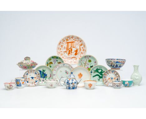 A varied collection of Chinese famille rose, verte, Imari style, iron-red and monochrome porcelain, Kangxi and laterDia.: 22 