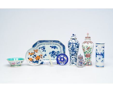 A varied collection of Chinese porcelain, Canton enamel and jade, Qianlong and laterH 29,5 - 28,5 - 21 cm (the vases)  H 11,5