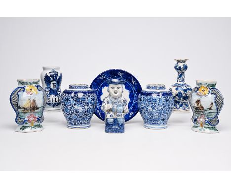 A varied collection of blue, white and polychrome earthenware items, Delft, France and Spain, 18th/19th C.H 27 - 21,5 cm (the