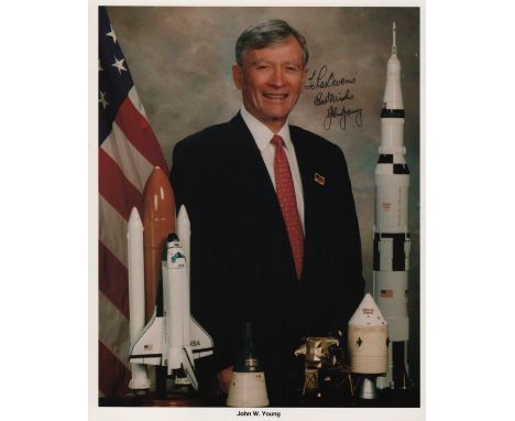 MOONWALKERS: Small selection of signed 8 x 10 photographs by various American astronauts, each of them Moonwalkers, comprisin