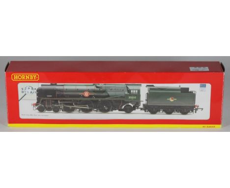 A Hornby 'OO' gauge R.2710 B.R. 4-6-2 Merchant Navy Class 35010 'Blue Star' locomotive and tender, boxed and mint 