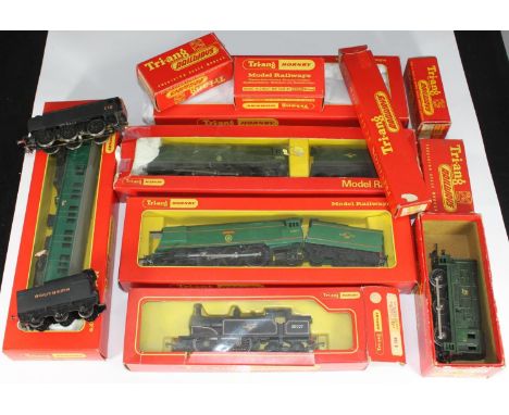 Tri-ang Railways 'OO' gauge, Battle of Britain class, 4-6-2, Winston Chruchill and Biggin Hill, R.754 0-4-4 BR tank locomotiv