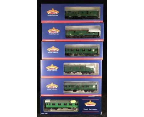Six Bachmann Coaches 39-128C, BR (SR) Corridor Composite, 39-262B Miniature Buffet Car, 39-078E Brake Second Corridor (SR Gre