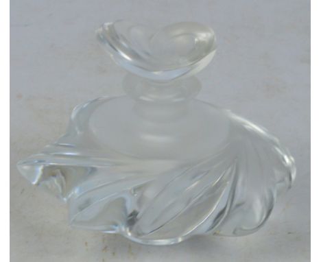 LALIQUE; a contemporary boxed "Samoa" perfume bottle, etched signature "Lalique R France" to base, width 10cm. CONDITION REPO