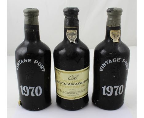 Three bottles of Quintas Das Carvalhas 1970 vintage port (3). CONDITION REPORT Please note that this lot is not suitable for 