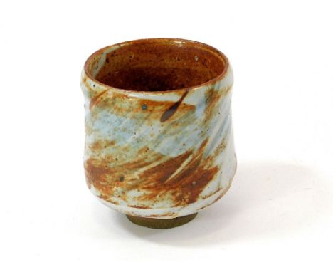 LEACH POTTERY.A Leach Pottery yunomi. Pottery mark.