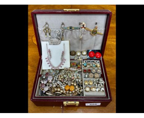Collection of Vintage Costume Jewellery, comprising a boxed droplet necklace set with lilac stones with matching earrings, in