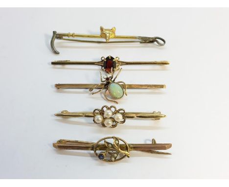 Five 9ct gold bar brooches, fox head, others set opal, seed pearls &amp; garnet, gross weight 11gms