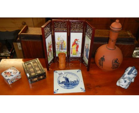 A mixed lot of electric ornamental items, a small oriental screen, blue &amp; white Delpht tile Greek lidded vase etc.