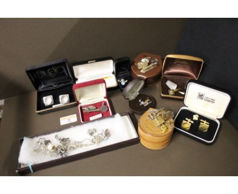Collection of metal cufflinks and tie pins, a pair of Birmingham silver hexagonal cufflinks etc