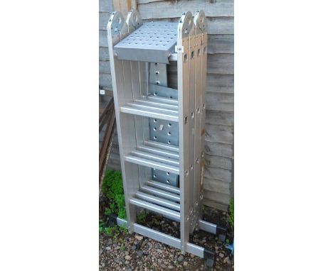 Aluminium platform ladder