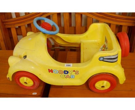 Vintage Noddy car