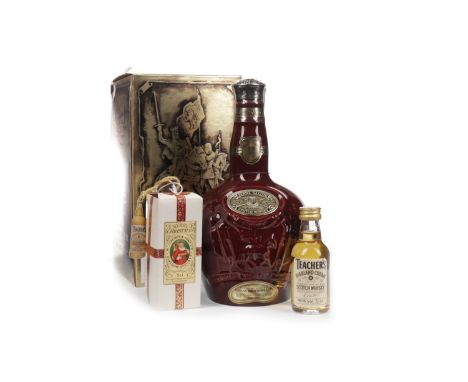 CHIVAS REGAL ROYAL SALUTE 21 YEARS OLD - RUBY FLAGON Blended Scotch Whisky 75cl, 40% volume, ruby ceramic flagon in cloth bag