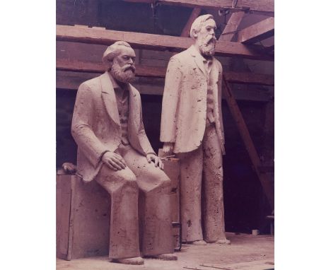 Bergemann, Sibylle -- Plaster model for the Marx-Engels-Forum by Ludwig Engelhardt in his studio. Late 1970s. 2 chromogenic p