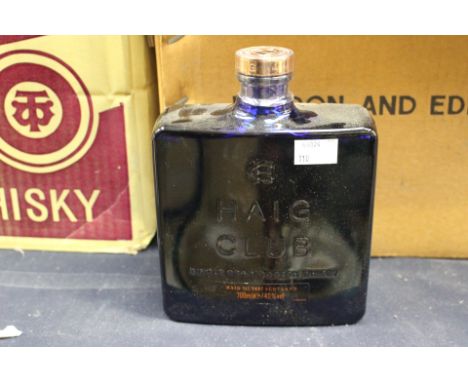 Bottle of Haig blue single grain Scotch whisky, 700 ml 