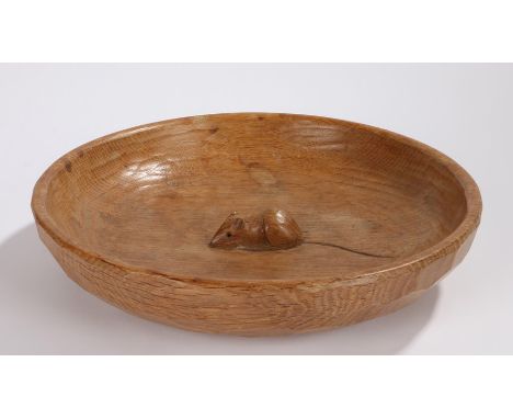 Robert "Mouseman" Thompson carved oak bowl, with a central carved mouse, 29cm diameter