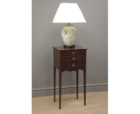 Ceramic table lamp with Oriental design by Jenny Worrall, (H36cm), and mahogany bedside table with three graduating drawers C