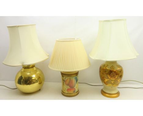 Hammered brass table lamp with shade, H70cm overall and two ceramic table lamps (3) Condition Report Click here for further i