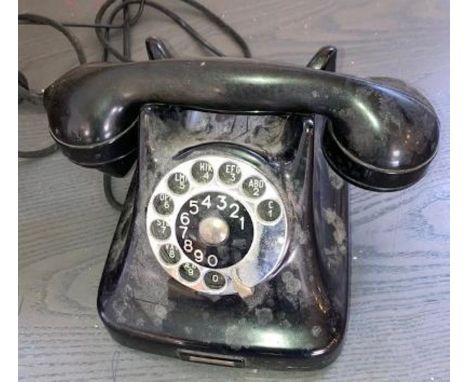 A vintage Continental telephone&nbsp;