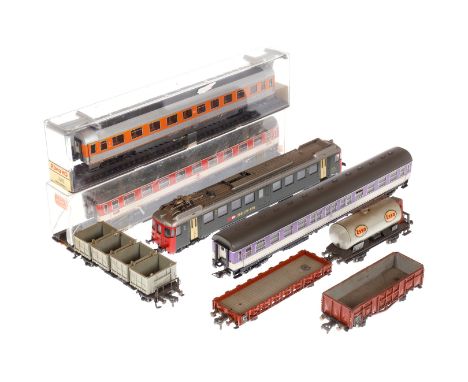 Konv. Eisenbahn, Spur H0, darunter Röwa, Fleischmann und Lima Triebwagen, Z 3