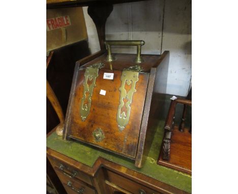 Brass mounted coal purdonium (lacking shovel)