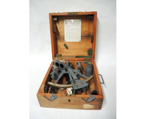 H. Hughes &amp; Son Sextant pattern 491 in original box
