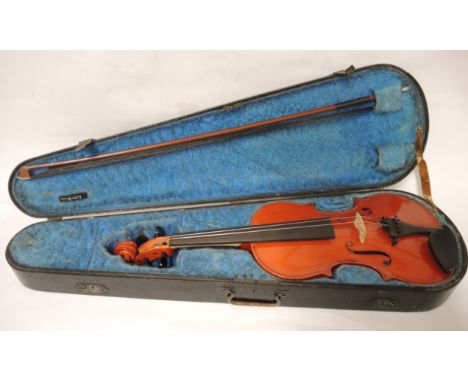 Romanian violin with bow in a wooden case